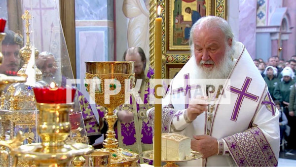 В День интронизации Патриарха Кирилла вспоминаем главные кадры визита Настоятеля в Самарскую область 