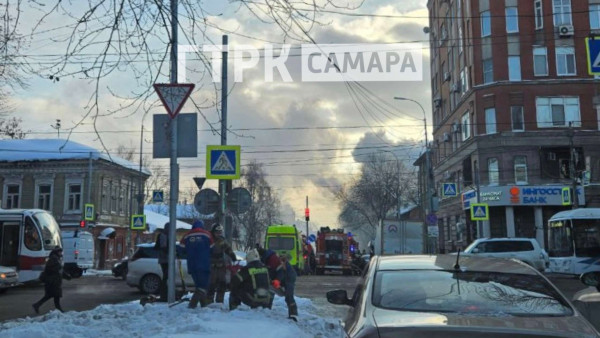 В Самаре загорелся дом на ул Ленинской 10 февраля