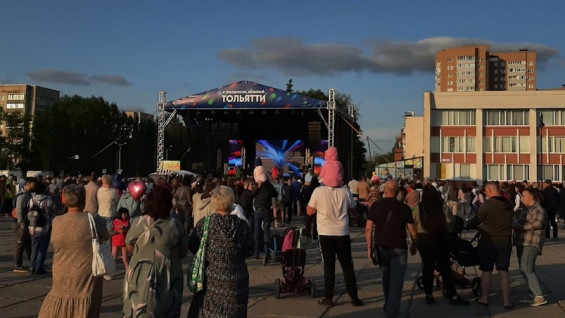 Майданов, "Зверобой" и салюты: эксклюзивный репортаж с празднования дня города Тольятти