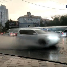 В Самаре назвали ушедшие под воду после ливня стеной улицы