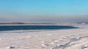 Стало известно, где самый тонкий лед на Волге в Самарской области 