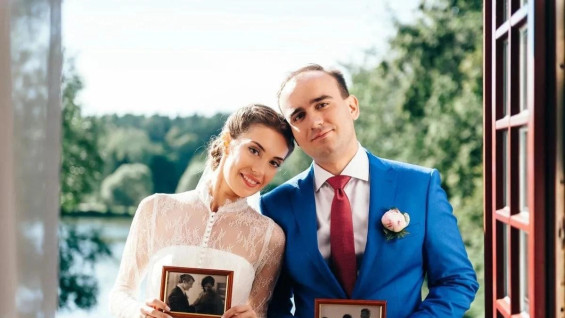 Губернатор Вячеслав Федорищев показал свадебный снимок в Международный день семьи