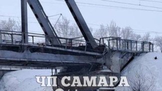 В Самарской области произошло ЧП на железнодорожном переезде