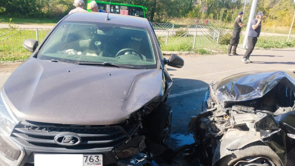 Под Тольятти водитель Kia Rio спровоцировал серьезное ДТП с 5 пострадавшими