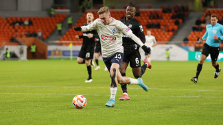 Футбольный эксперт Александр Бубнов назвал бывшего игрока "Крыльев Советов" самым "дуркующим" в РПЛ 