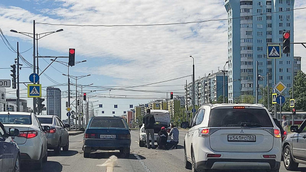 На въезде в Самару из-за ДТП скопилась большая автомобильная пробка