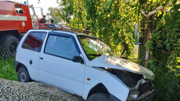 Под Самарой 12 июля в кювет вылетели «Ока» и «Приора»