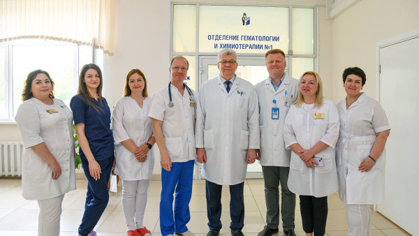 Врачи СамГМУ провели сложную трансплантацию костного мозга