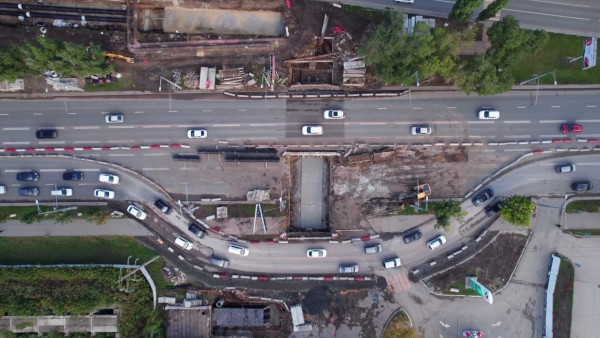 В Самаре с высоты сняли перекопанное Московское шоссе возле бывшего "Аэрокоса"  