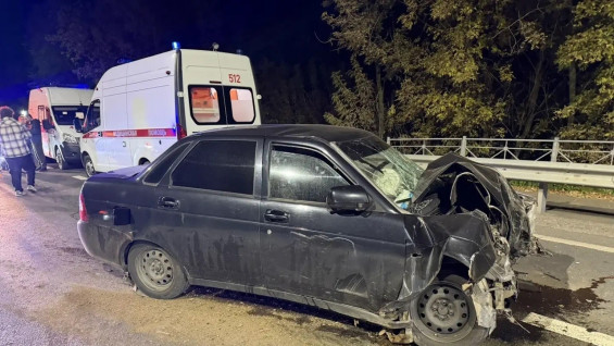 Под Самарой 60-летняя автомобилиста на Lexus спровоцировала жестокое ДТП 