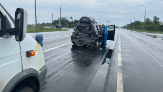 ДТП на трассе М-5 в Самарской области: фура догнала легковой автомобиль
