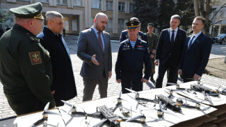 Вячеслав Федорищев и Андрей Колотовкин передали дроны для военных