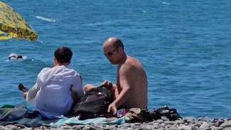 Самарские туристы рассказали о мазутных пляжах Анапы
