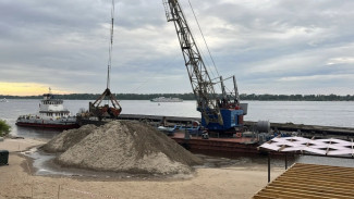 На пляж Загородного парка в Самаре завезли 4 тысячи тонн песка