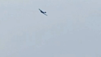 Летательный аппарат на малой высоте с гулом вошел в воздушное пространство Самары
