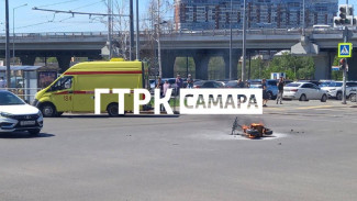 В Самаре загорелся электросамокат после ДТП на ул. Ново-Садовой у ТЦ «Апельсин»