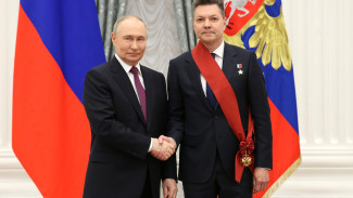 Губернатор Вячеслав Федорищев поздравил Олега Кононенко с награждением орденом «За заслуги перед Отечеством» І степени