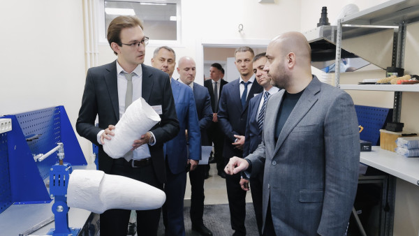 В Самарской области открыт центр протезирования конечностей: губернатор Федорищев оценил его возможности