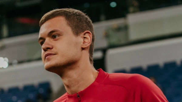 Защитник Илья Агапов досрочно уходи из тольяттинского «Акрона»