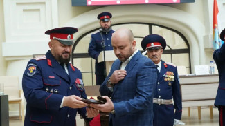 Губернатора Самарской области Вячеслава Федорищева посвятили в казаки