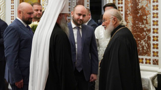 Вячеслав Федорищев поздравил митрополита Самарского и Новокуйбышевского Феодосия с возведением в сан