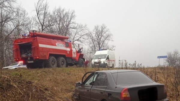Водитель Hyundai вылетел в кювет на трассе в Самарской области