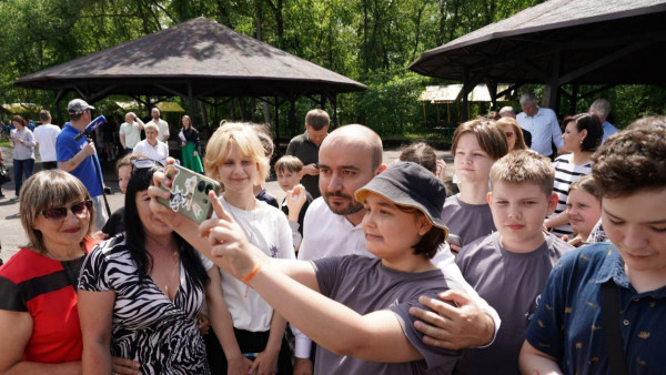 Вячеслав Федорищев проверил условия проживания в центре «Березки» в Новокуйбышевске