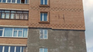 В Самаре начался ремонт знаменитой падающей стены дома на пр. Кирова