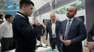 Вячеслав Федорищев встретился с самарскими участниками образовательного интенсива по развитию БАС «Архипелаг-2025»