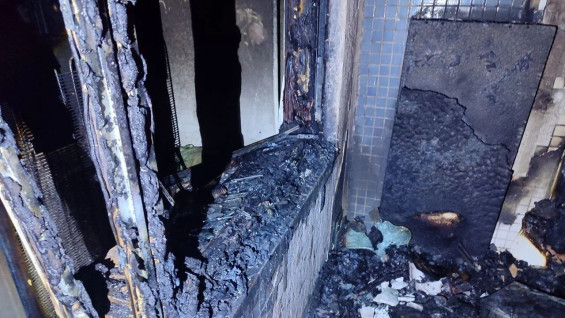 В Самарской области во время празднования Нового года искры салюта сожгли балкон в жилом доме