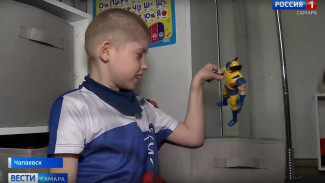Самарцев просят помочь 12-летнему Денису с церебральным параличом