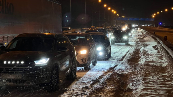 На участке автодороги «Самара — Большая Черниговка» ограничили скорость до 20 км/ч