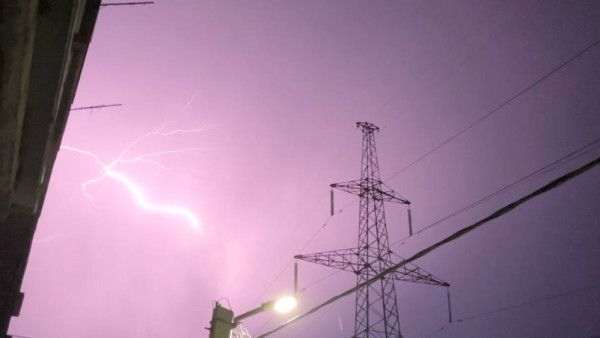 К Самарской области приближается сильный грозовой фронт в ночь на 20 июня