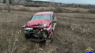 Полиция рассказала, кто погиб в ДТП с фурой и Renault Logan под Самарой