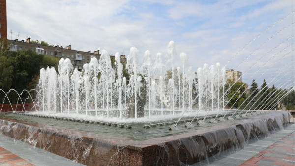 Фонтан «40 лет Победы» будет работать до 12 часов ночи