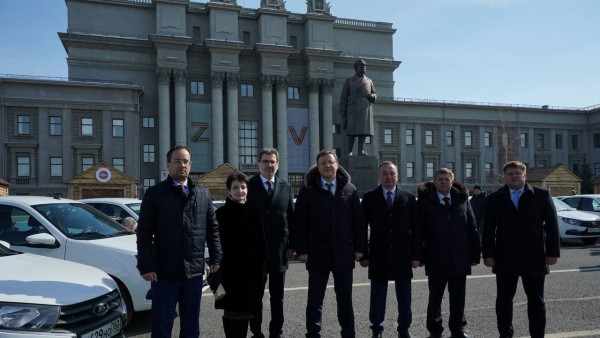 В Самаре больницам передали 40 новых машин неотложной медицинской помощи