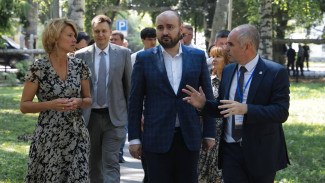 Губернатор Федорищев и министр Лут: важно внедрять новые технологии в сельское хозяйство