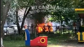 В Самаре на ул. Ново-Вокзальной загорелся автомобиль