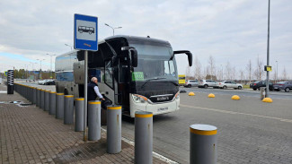 У самарских экспрессов до аэропорта теперь появилась новая остановка - у станции метро "Московская"