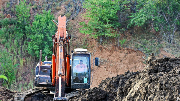 40 тыс тонн мусора вывезено с незаконной свалки у поселка Рубежное