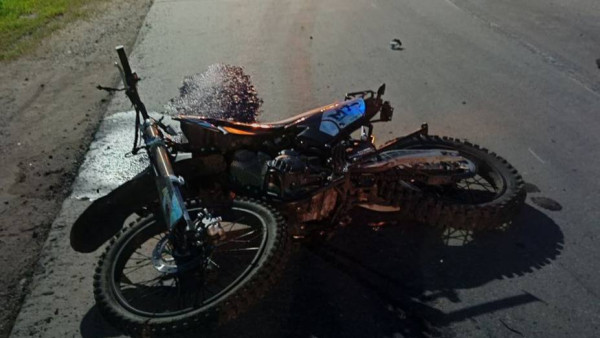 В Самарской области столкнулись питбайк и "Ларгус" 
