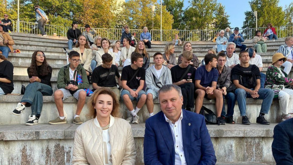 20 августа на набережной состоялся показ фильма «Град потаенный»