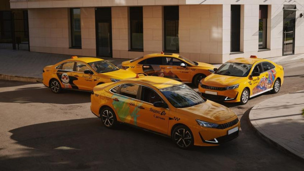 В Самаре автомобили "детского" такси украсят рисунки юных художников