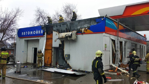 В Самаре на улице Авроры вспыхнула АЗС ОЛВИ