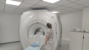 В больнице №5 в Тольятти начал работать новый аппарат МРТ