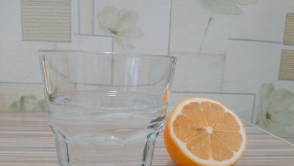 Врачи рассказали самарцам, почему нельзя пить 2 литра воды в день