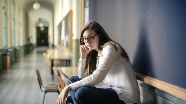 Травля без звонка на перемену: как кибербуллинг меняет подростковую среду в Самаре