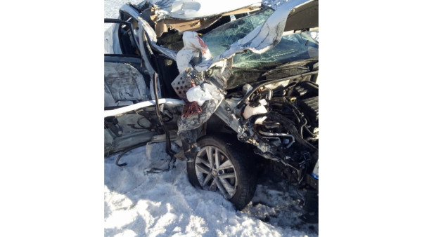 Ребенок погиб в столкновении легковой "Шкоды" и грузовика на трассе М-5 в Самарской области