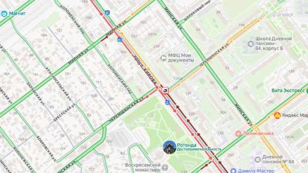 В Самаре на проспекте Кирова из-за жесткого ДТП встало движение 8 октября