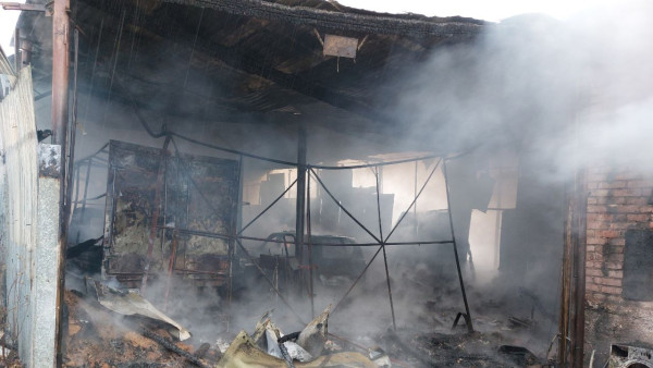 В Самарской области локализован крупный пожар в частном доме
